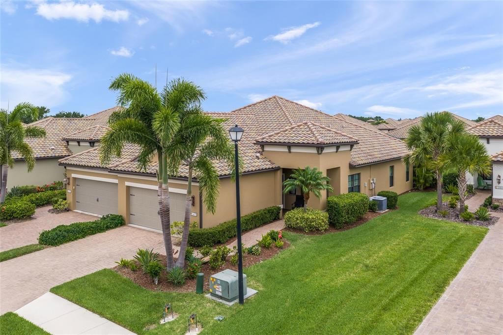 En Venta: $425,000 (2 camas, 2 baños, 1495 Pies cuadrados)