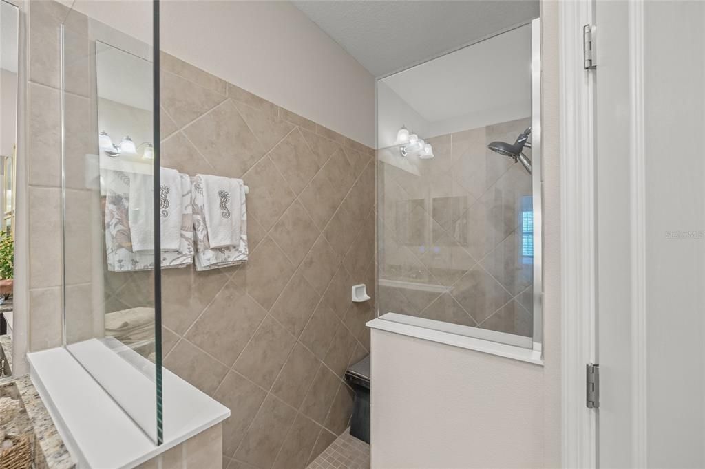 En Venta: $425,000 (2 camas, 2 baños, 1495 Pies cuadrados)