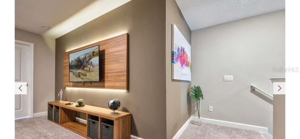 For Sale: $449,000 (4 beds, 4 baths, 2112 Square Feet)