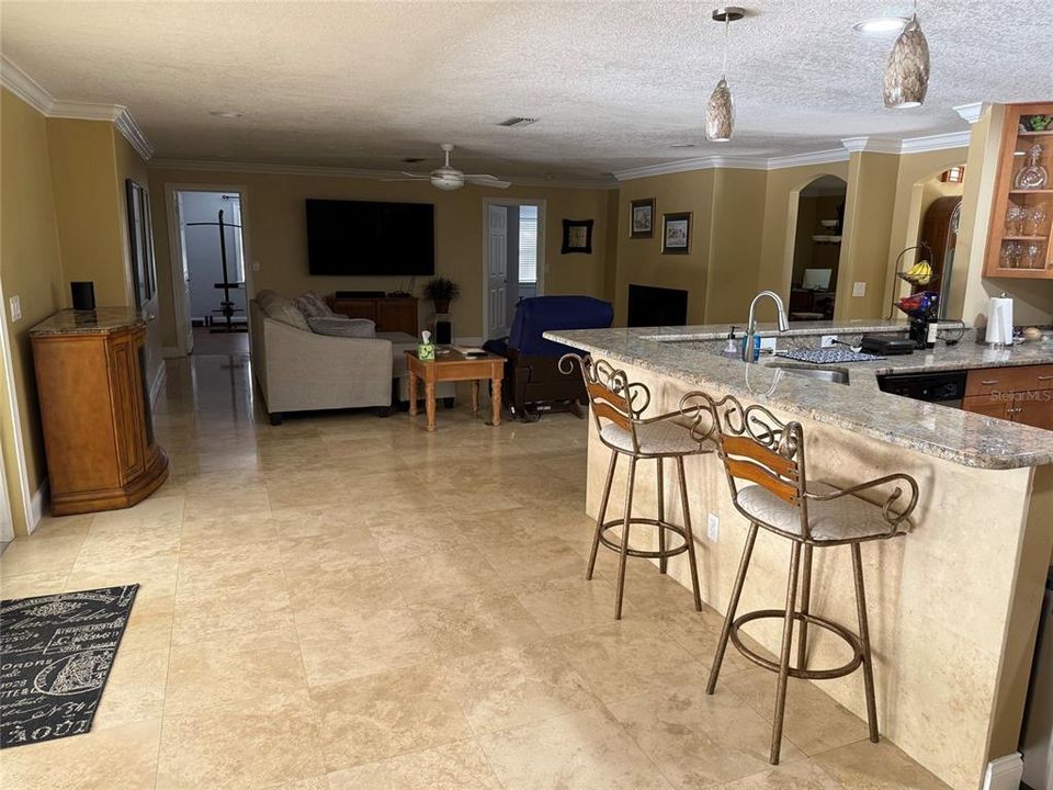 For Sale: $895,000 (4 beds, 2 baths, 2771 Square Feet)