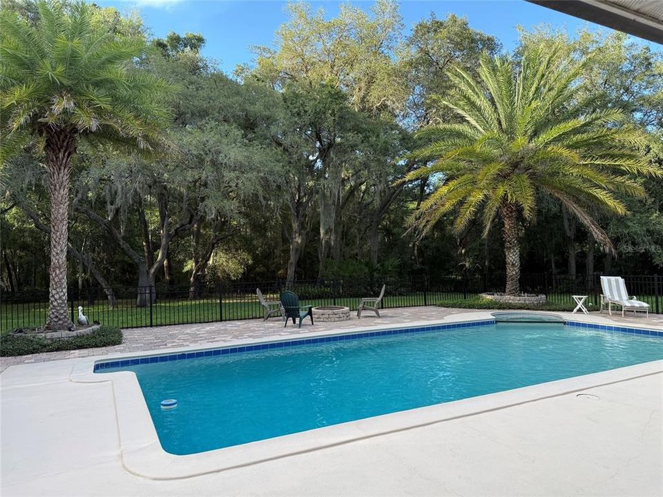 For Sale: $895,000 (4 beds, 2 baths, 2771 Square Feet)