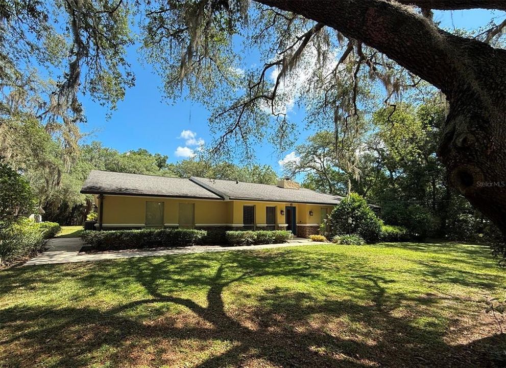 For Sale: $895,000 (4 beds, 2 baths, 2771 Square Feet)