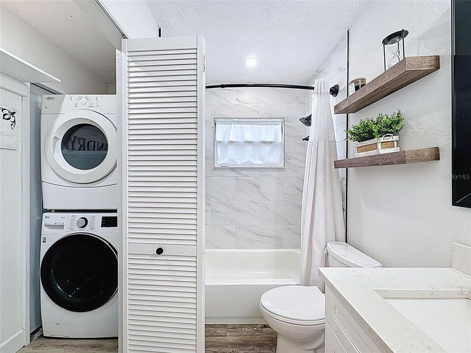For Sale: $324,900 (2 beds, 2 baths, 1446 Square Feet)