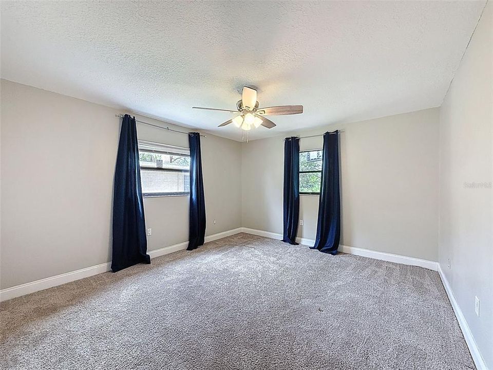For Sale: $324,900 (2 beds, 2 baths, 1446 Square Feet)