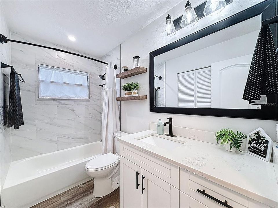 For Sale: $324,900 (2 beds, 2 baths, 1446 Square Feet)