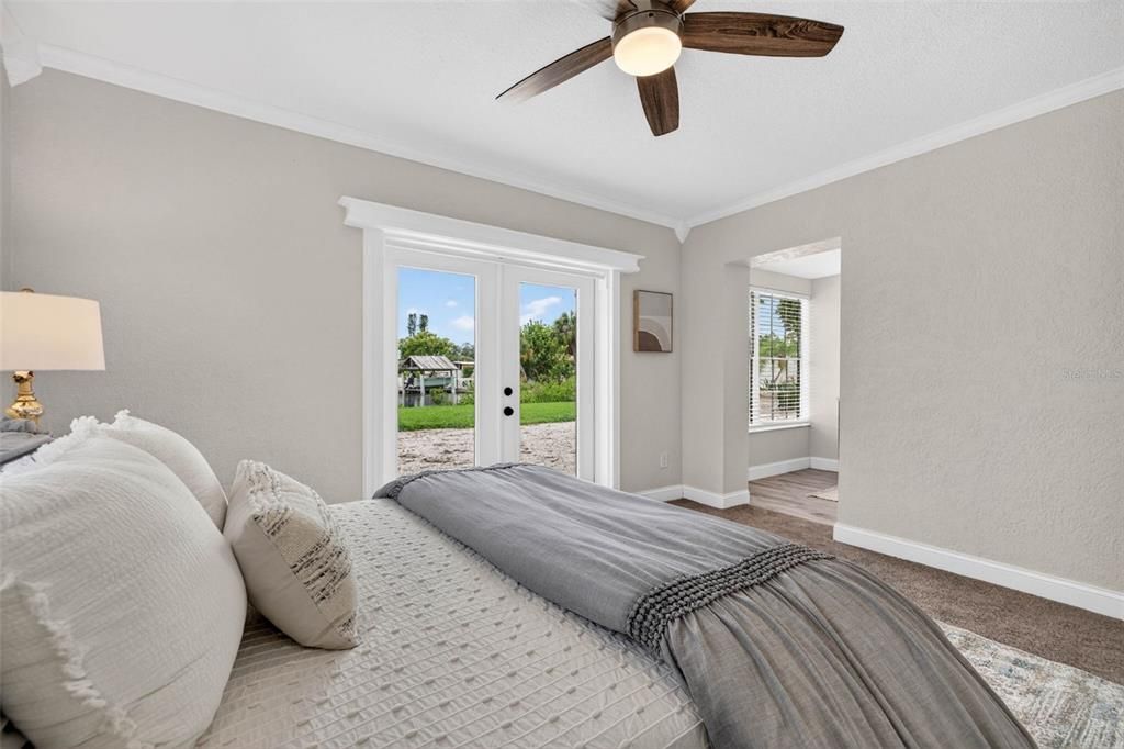 For Sale: $599,000 (3 beds, 3 baths, 1696 Square Feet)