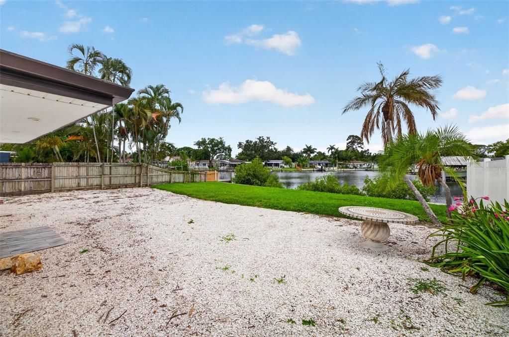 For Sale: $599,000 (3 beds, 3 baths, 1696 Square Feet)