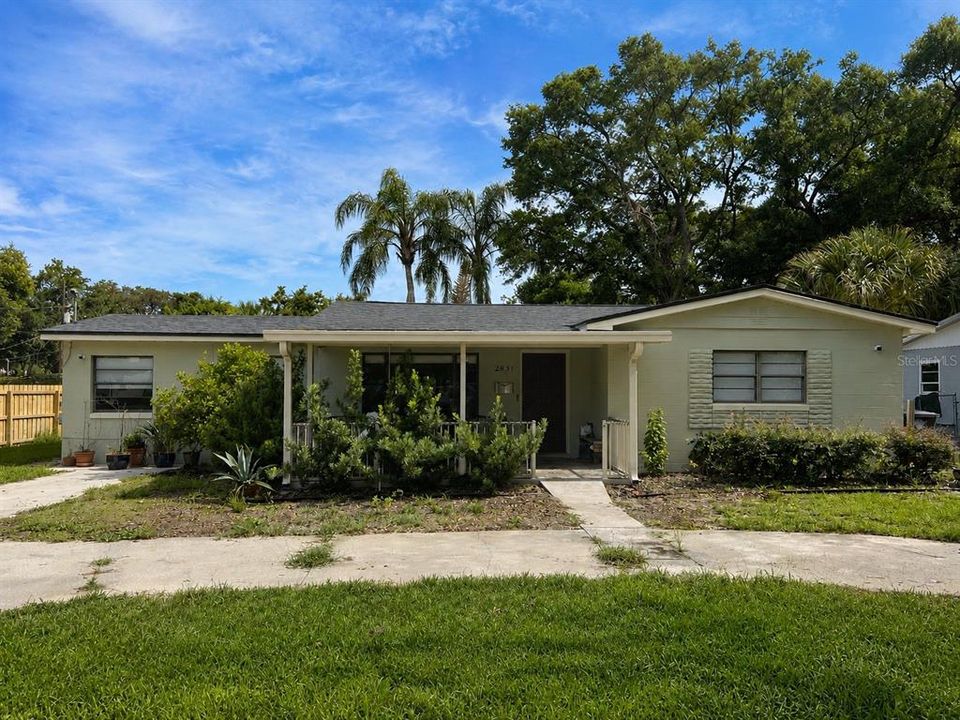 For Sale: $735,000 (4 beds, 2 baths, 1647 Square Feet)