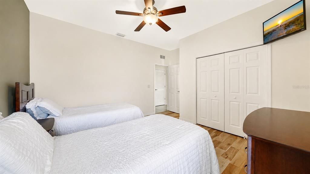 For Sale: $336,900 (2 beds, 2 baths, 1522 Square Feet)