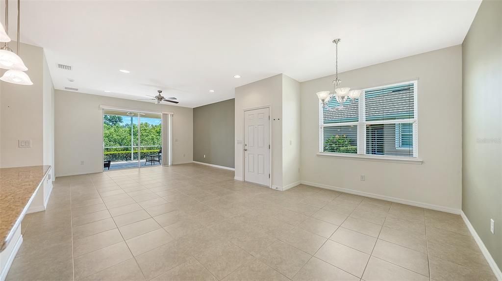 For Sale: $336,900 (2 beds, 2 baths, 1522 Square Feet)