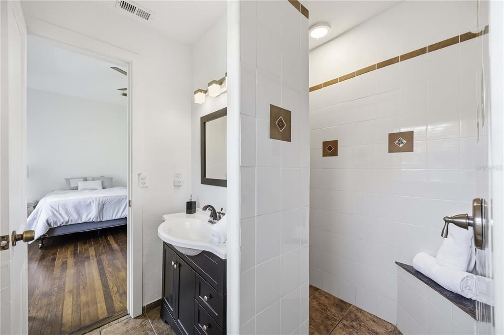 For Sale: $399,500 (2 beds, 2 baths, 1811 Square Feet)