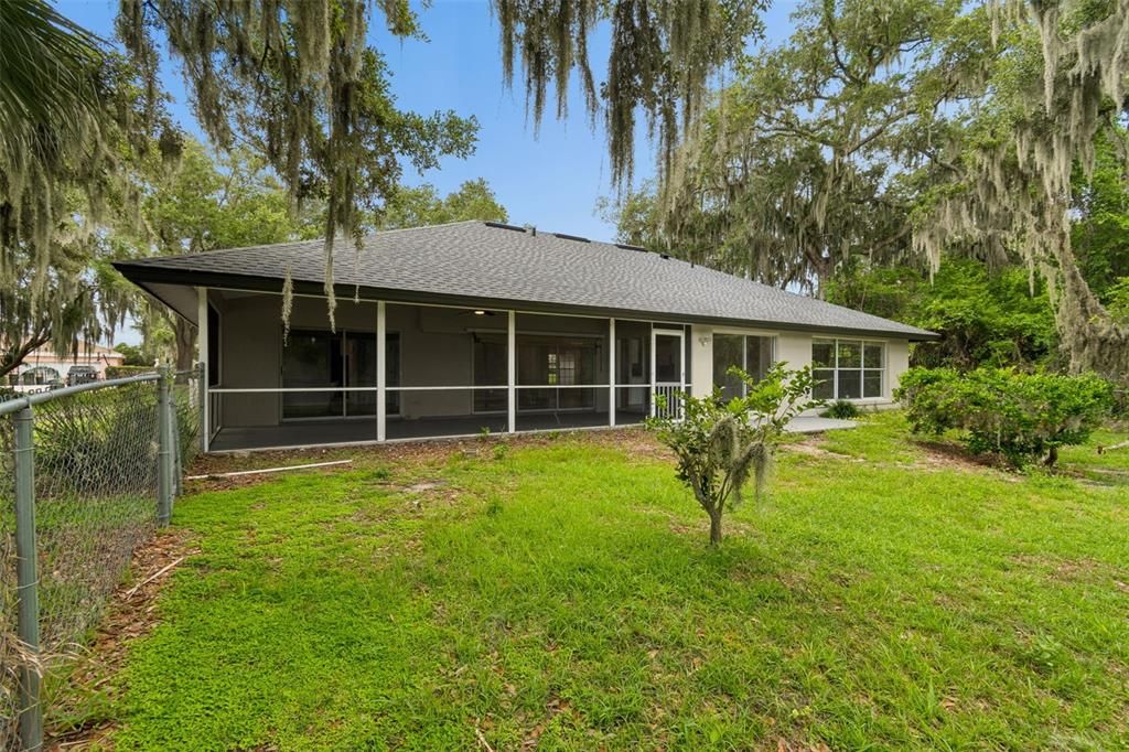 For Rent: $2,695 (3 beds, 2 baths, 2315 Square Feet)