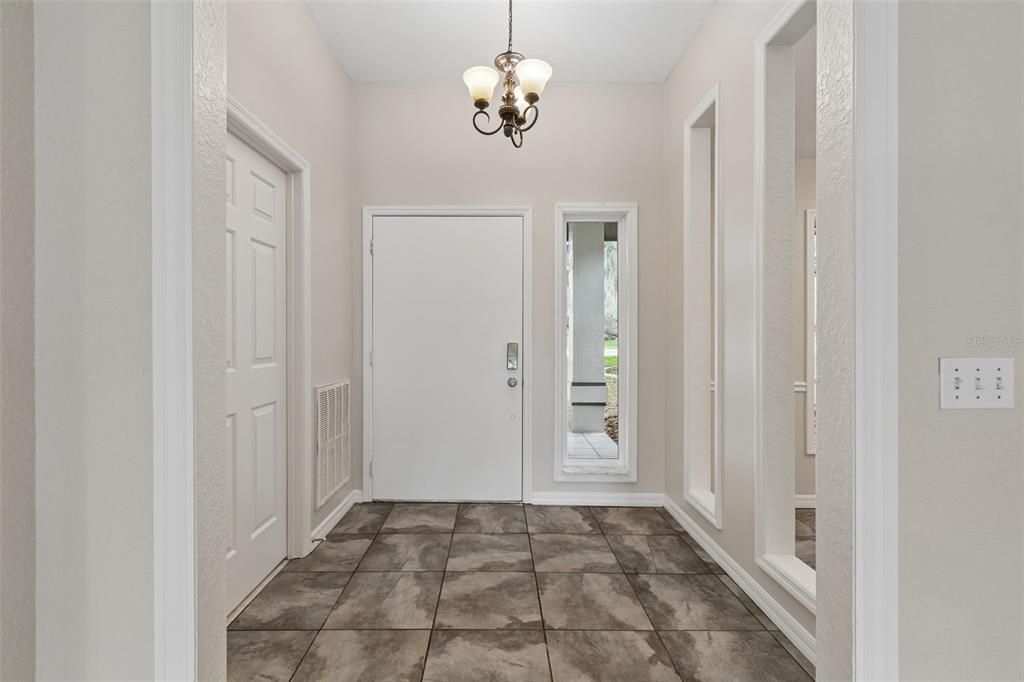 For Rent: $2,695 (3 beds, 2 baths, 2315 Square Feet)