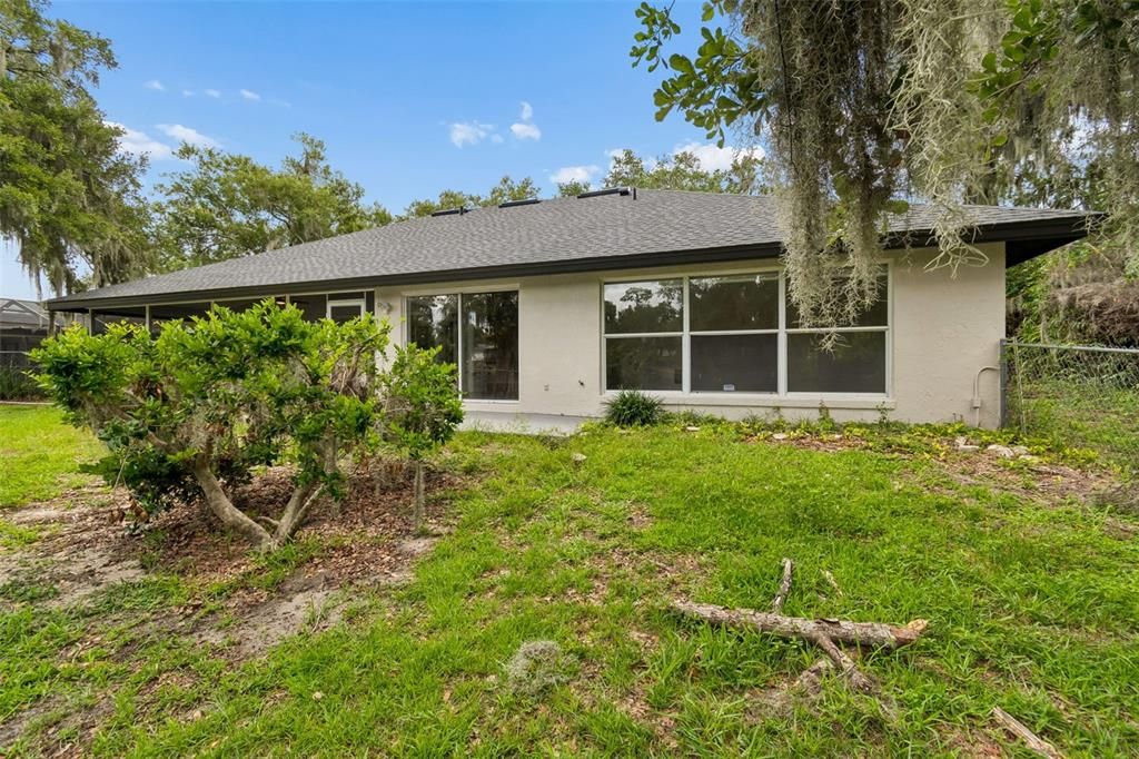 For Rent: $2,695 (3 beds, 2 baths, 2315 Square Feet)