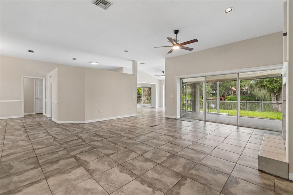 For Rent: $2,695 (3 beds, 2 baths, 2315 Square Feet)