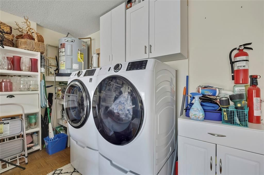На продажу: $355,000 (2 спален, 2 ванн, 1674 Квадратных фут)