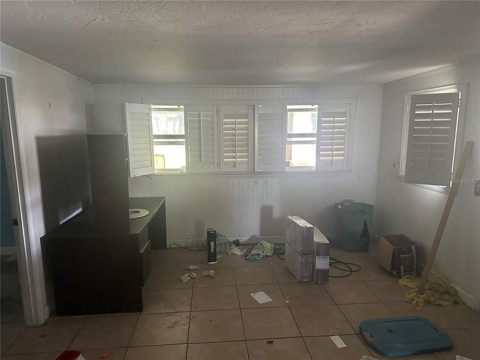 En Venta: $270,000 (3 camas, 2 baños, 1780 Pies cuadrados)