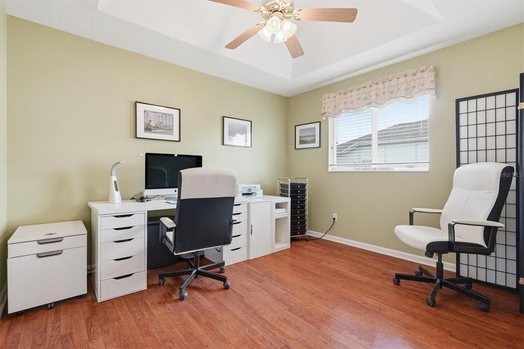 For Sale: $297,500 (3 beds, 2 baths, 1659 Square Feet)