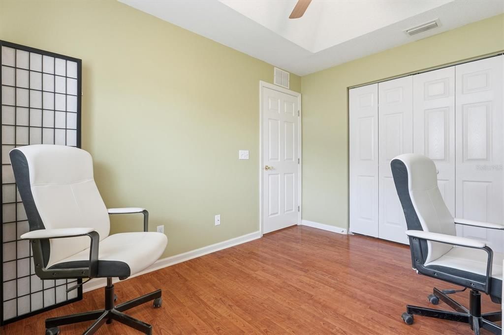 For Sale: $297,500 (3 beds, 2 baths, 1659 Square Feet)