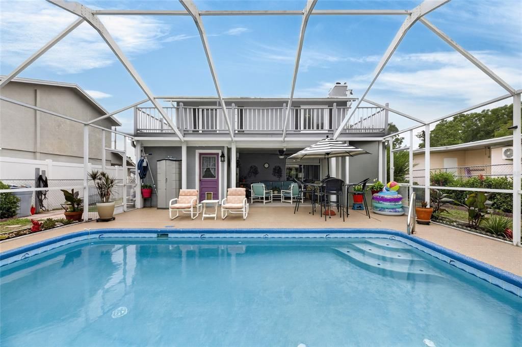 For Sale: $360,000 (3 beds, 3 baths, 1356 Square Feet)