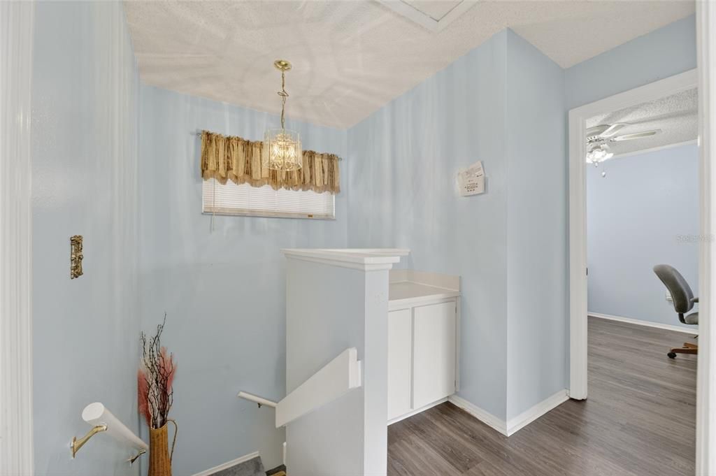 For Sale: $360,000 (3 beds, 3 baths, 1356 Square Feet)