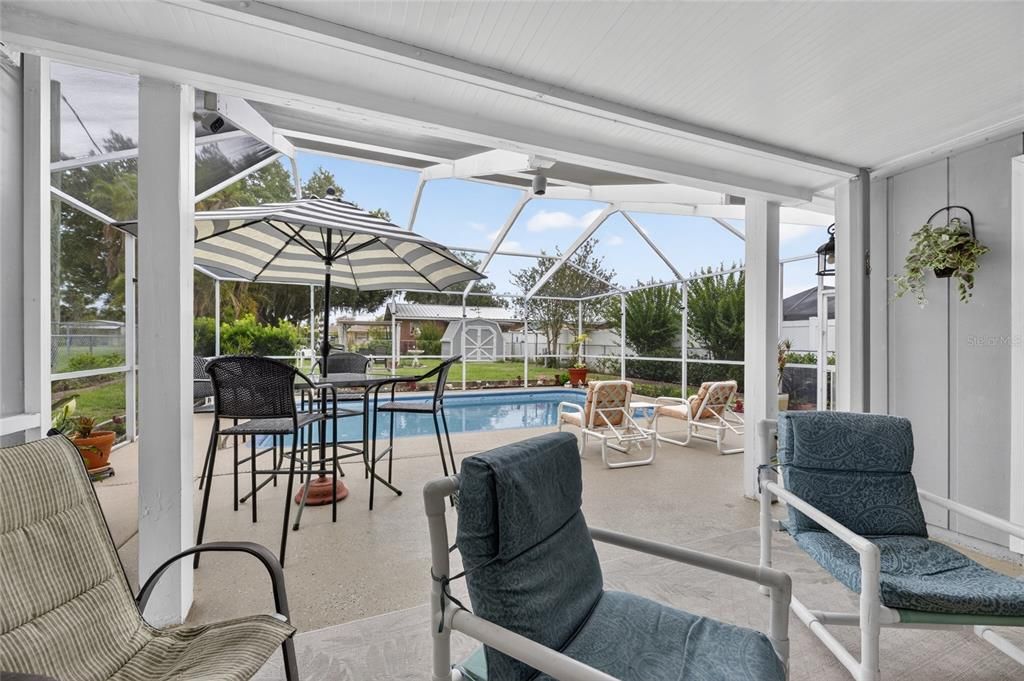 For Sale: $360,000 (3 beds, 3 baths, 1356 Square Feet)