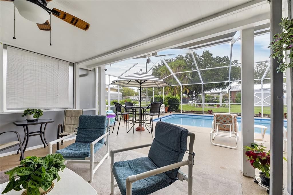 For Sale: $360,000 (3 beds, 3 baths, 1356 Square Feet)
