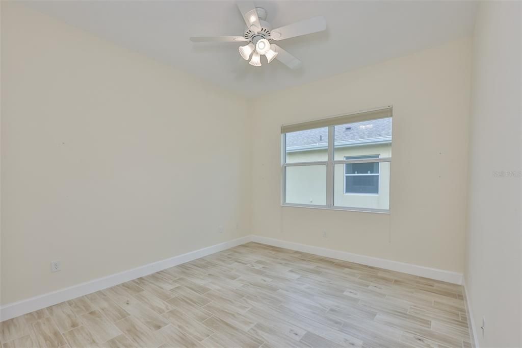 For Sale: $585,000 (3 beds, 3 baths, 2472 Square Feet)