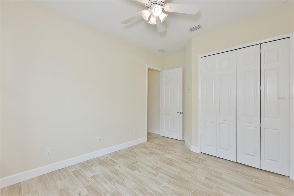 For Sale: $585,000 (3 beds, 3 baths, 2472 Square Feet)