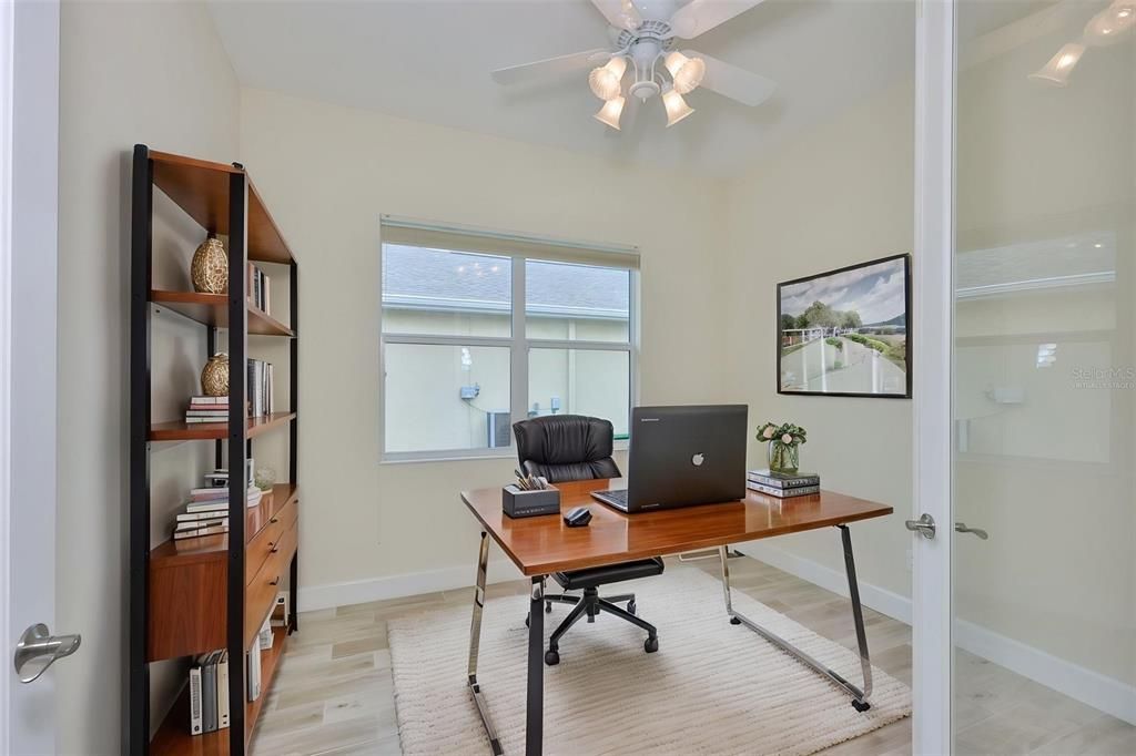 For Sale: $585,000 (3 beds, 3 baths, 2472 Square Feet)