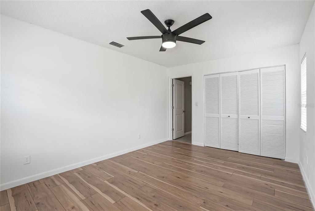 For Sale: $300,000 (2 beds, 2 baths, 1616 Square Feet)