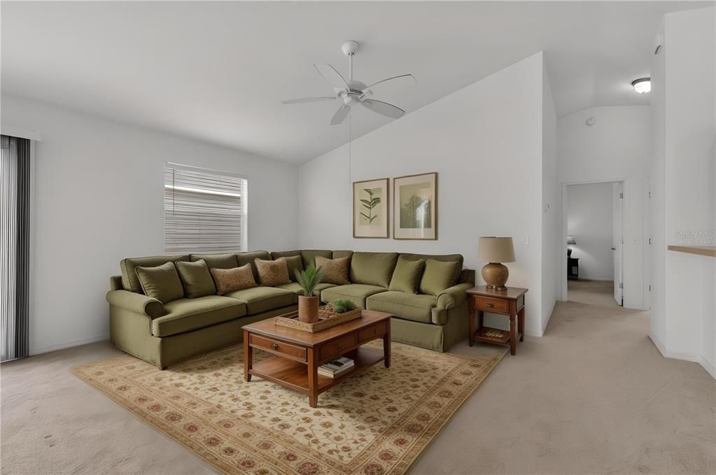 For Sale: $285,000 (2 beds, 2 baths, 1156 Square Feet)