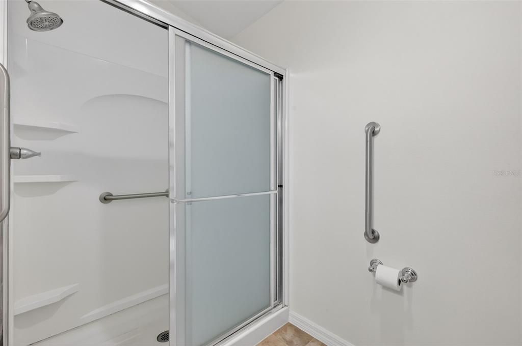 For Sale: $285,000 (2 beds, 2 baths, 1156 Square Feet)