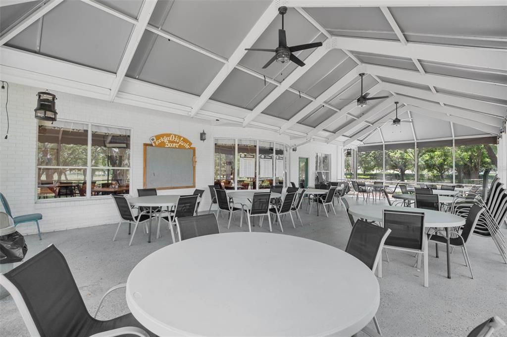 For Sale: $269,000 (2 beds, 2 baths, 1658 Square Feet)