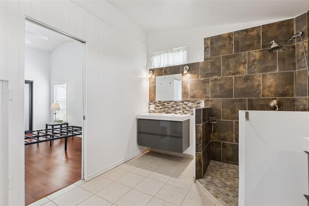 For Sale: $269,000 (2 beds, 2 baths, 1658 Square Feet)