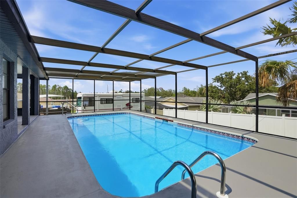For Sale: $350,000 (3 beds, 2 baths, 1590 Square Feet)