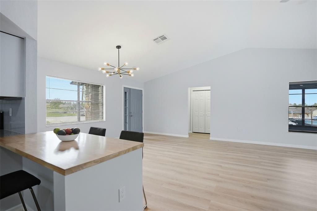 For Sale: $350,000 (3 beds, 2 baths, 1590 Square Feet)