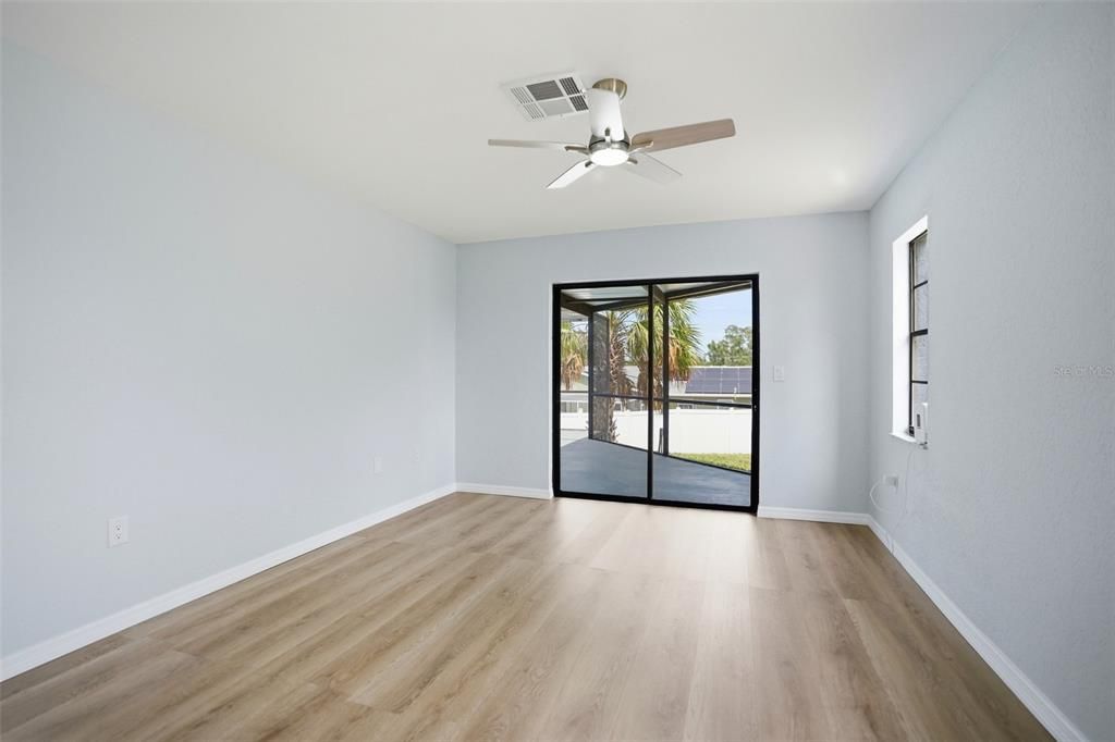 For Sale: $350,000 (3 beds, 2 baths, 1590 Square Feet)