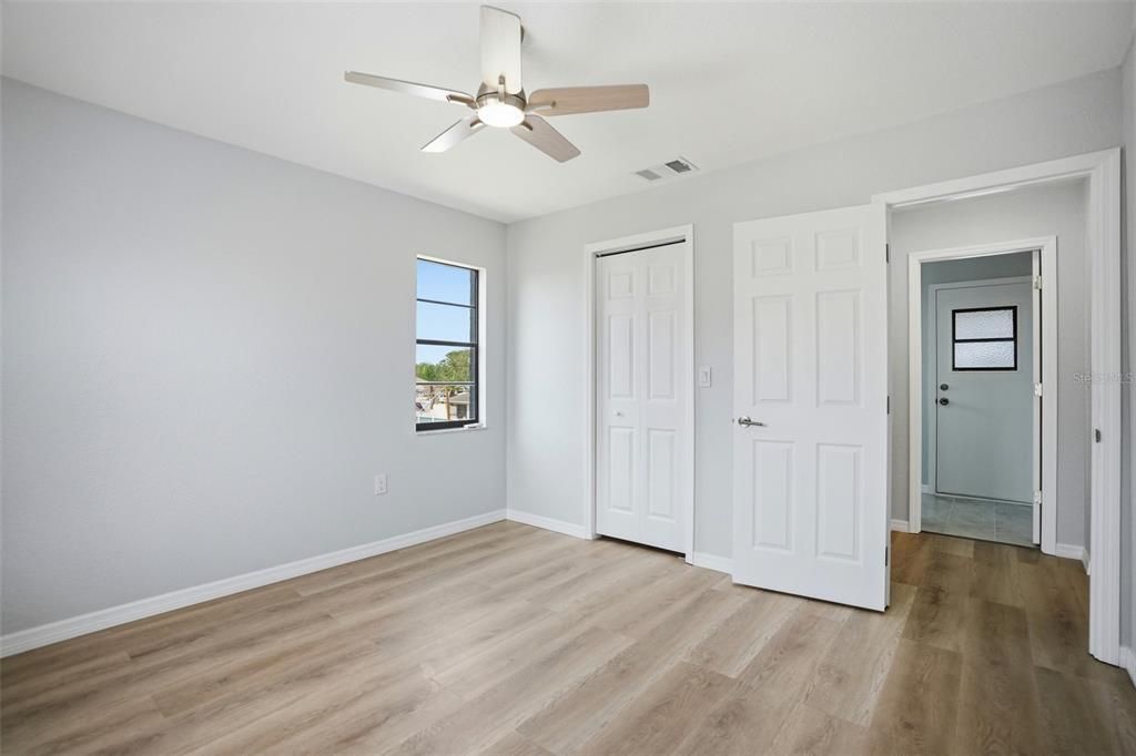 For Sale: $350,000 (3 beds, 2 baths, 1590 Square Feet)