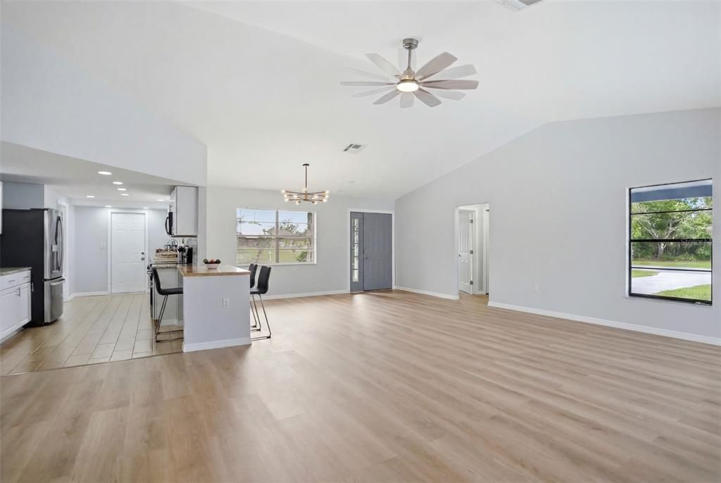 For Sale: $350,000 (3 beds, 2 baths, 1590 Square Feet)