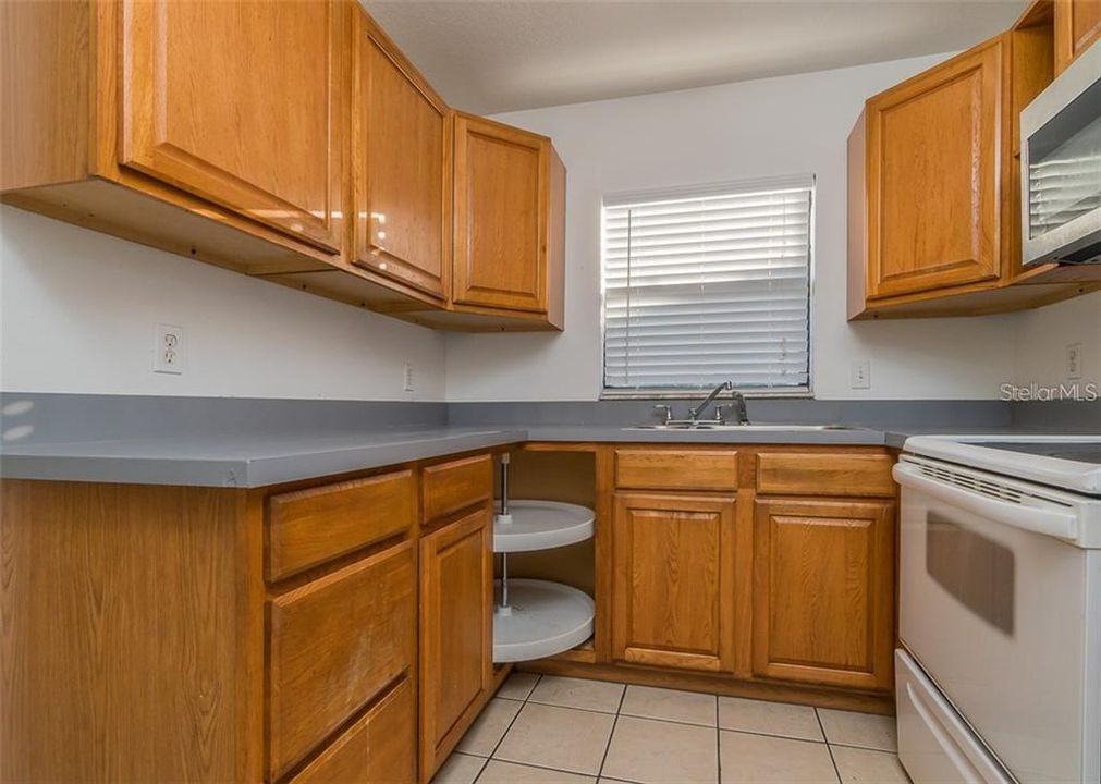 For Sale: $649,000 (6 beds, 0 baths, 2260 Square Feet)