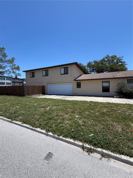For Sale: $649,000 (6 beds, 0 baths, 2260 Square Feet)
