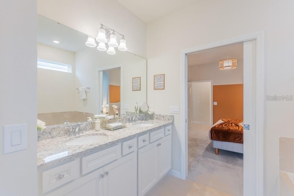 For Rent: $4,800 (7 beds, 5 baths, 3154 Square Feet)