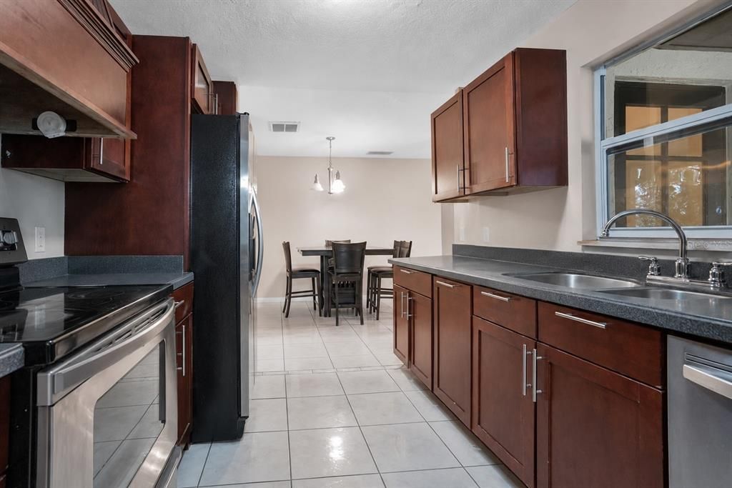 For Sale: $599,000 (4 beds, 3 baths, 3048 Square Feet)