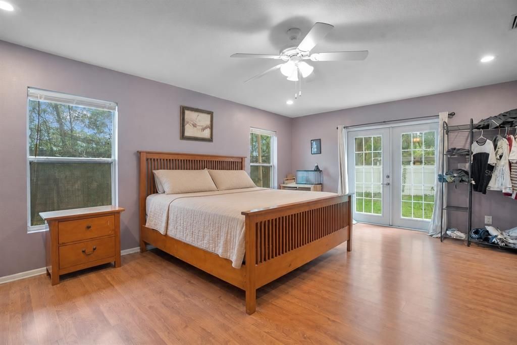 For Sale: $599,000 (4 beds, 3 baths, 3048 Square Feet)