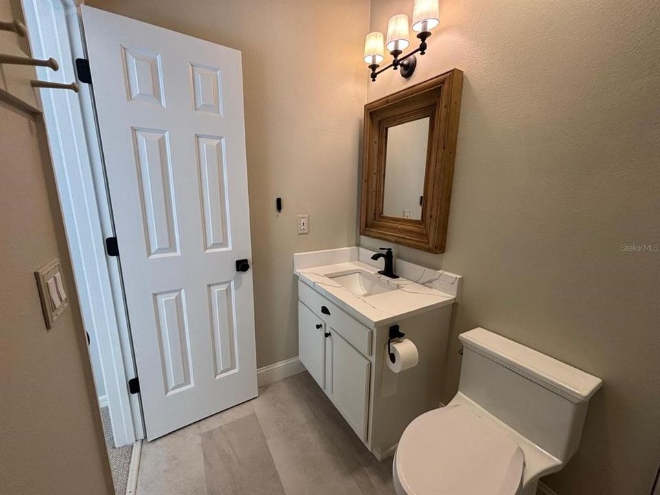 Active With Contract: $4,650 (3 beds, 3 baths, 2107 Square Feet)