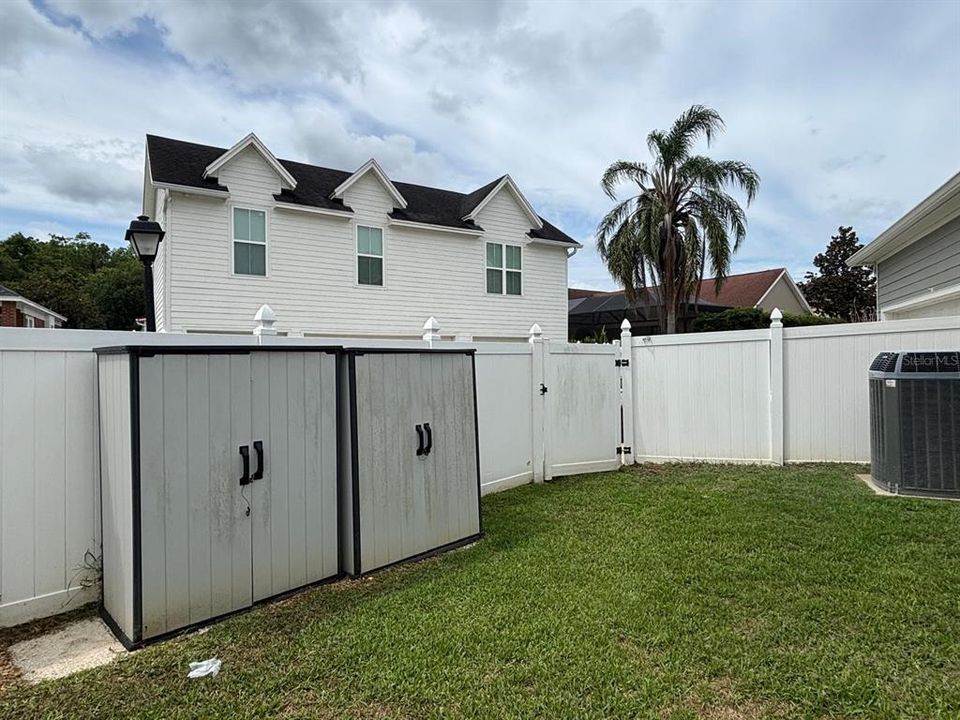 Active With Contract: $4,650 (3 beds, 3 baths, 2107 Square Feet)