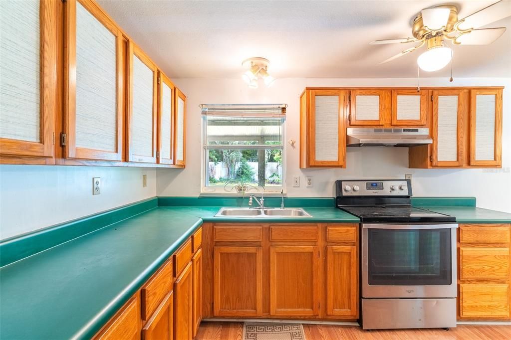 For Sale: $125,000 (3 beds, 2 baths, 1224 Square Feet)