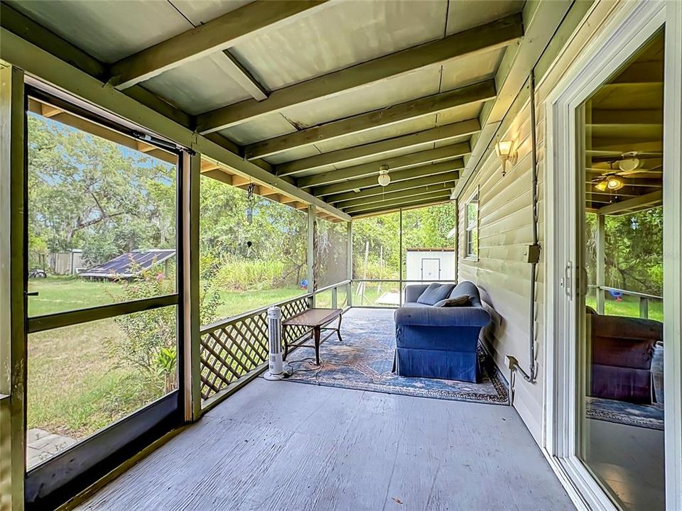 For Sale: $180,000 (3 beds, 2 baths, 1136 Square Feet)