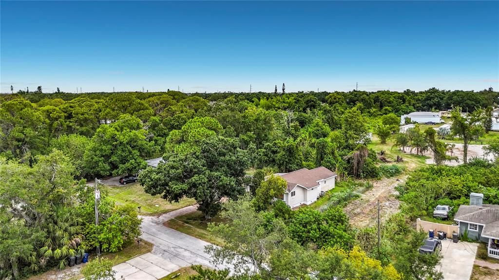 For Sale: $180,000 (3 beds, 2 baths, 1136 Square Feet)